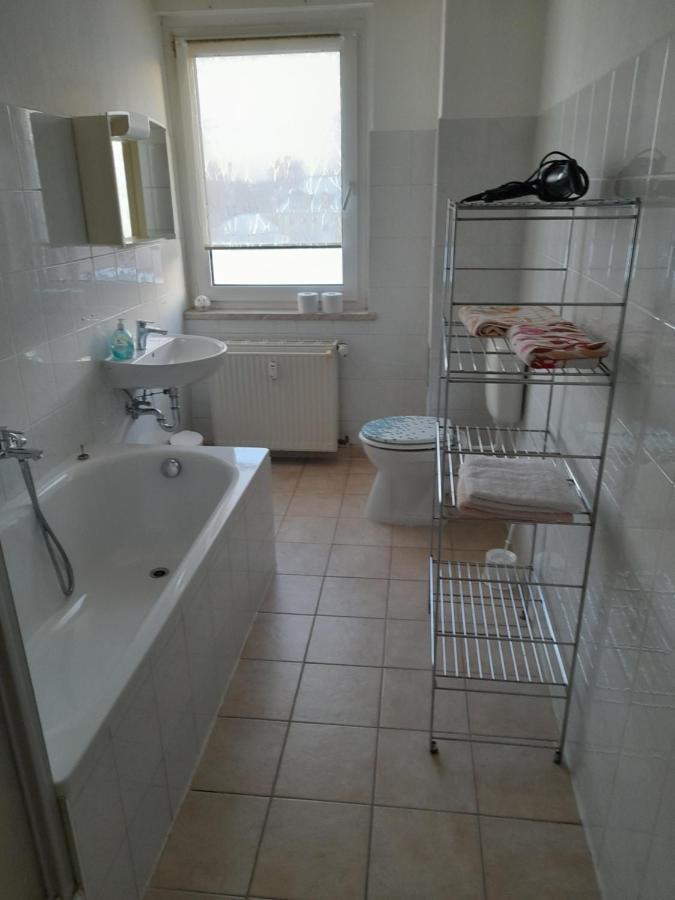2 Raum Wohnung Im Dg Цвікау Екстер'єр фото